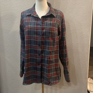 LL Bean Shirt Womens Gray Red Scotch Plaid Flannel Shirt Slightly Fitted